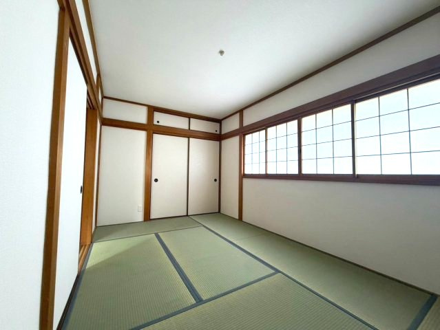 ゆったりとくつろげる和室です