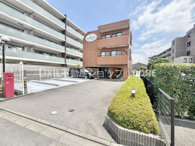 鉄筋コンクリート造3階建1階部分、新耐震基準・旧耐震が気になる方はスタッフまでお問い合わせください。