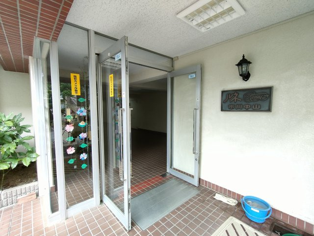 【エントランス】