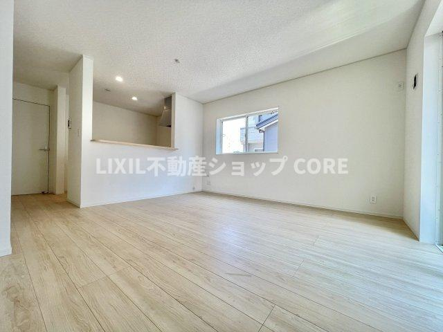 上質な時間を育む暮らしのメインステージ。寛ぎとコミュニケーションを育む居心地のよい場所。　