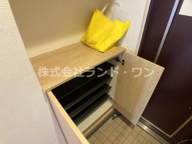 シューズボックス