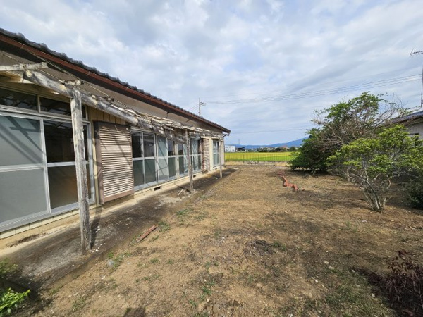 【下中山戸建ての外観】