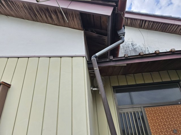 【下中山戸建ての外観】