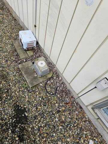 【下中山戸建てのその他設備】