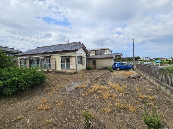 【下中山戸建ての外観】