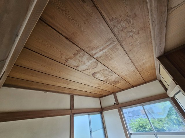 【下中山戸建ての内装】