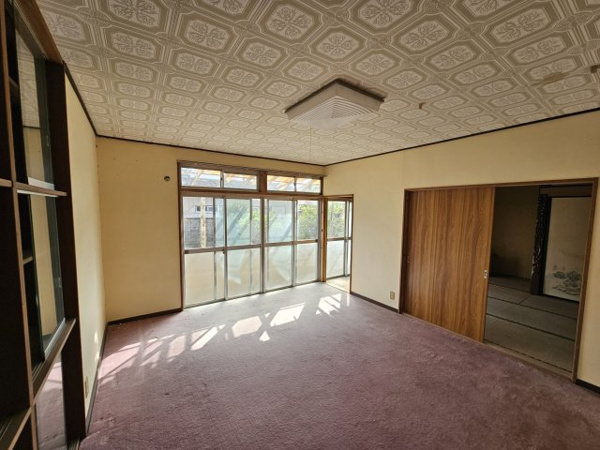 【下中山戸建ての内装】