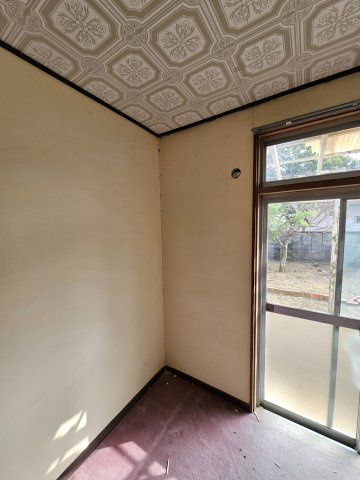 【下中山戸建ての内装】