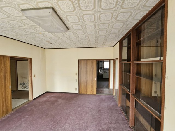 【下中山戸建ての内装】