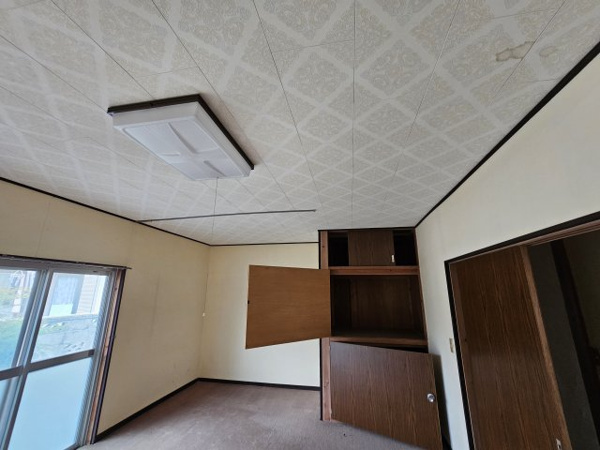 【下中山戸建ての内装】