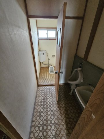 【下中山戸建ての洗面】