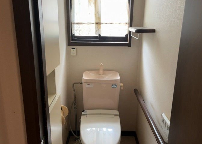 トイレは大きさや形、機能、抗菌性などが異なる多種多彩なタイプが各メーカーから出ています。それぞれに良さがあるため、事前にどういったタイプのトイレがいいのかをご家庭内で決めて、内見に行くといいでしょう。