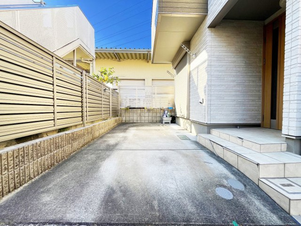 【東急東横線「武蔵小杉」中古戸建の駐車場】