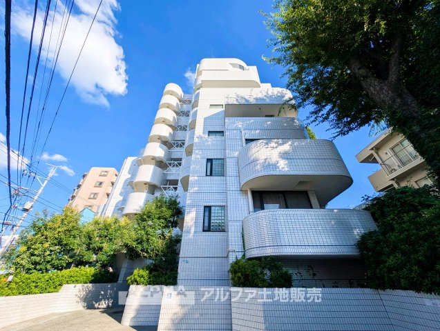 外観は落ち着いています