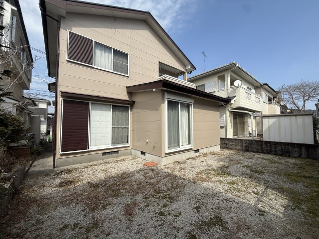 【庭】防草シートと砂利敷きを施工済み(^^)/