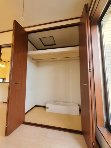 住まいの快適性を左右する収納は欲しい場所に使い勝手のよい収納を確保しています