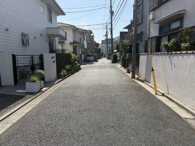 南側前面道路
