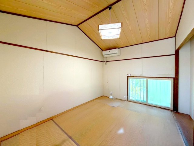 ※本画像は居住者様の家具をCGで消した画像であり、現況と異なる場合がございます　約6帖の和室があり、ゆったりお寛ぎ頂けます！