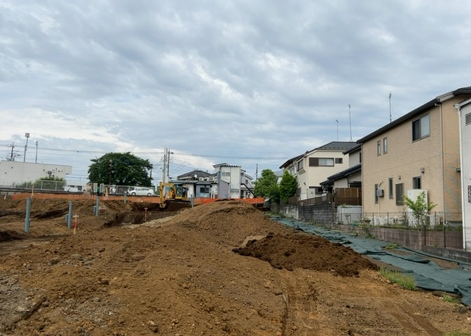 隣家の土地はどうなっているのか、生活利便施設が近くにあるのか、学校まで近いかなど、お客様のライフスタイルにあわせたイメージが重要です。また、近くにあると困る施設が近くにないかも確認するといいでしょう。
