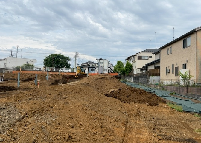 人が暮らすうえで日光は大切な要素となります。日当たりの良さは譲れないポイントですね。併せて近くに大きな建築物の建築予定がないか、あるいはそれが可能な土地が近くにないか事前に確認することもお勧めします。