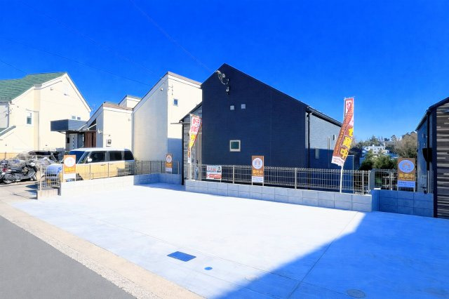 ◆前面道路も幅員があり車の運転も安心！前面道路は閑静な住宅地。車通りの少ない道路です。お子様にも安心です。