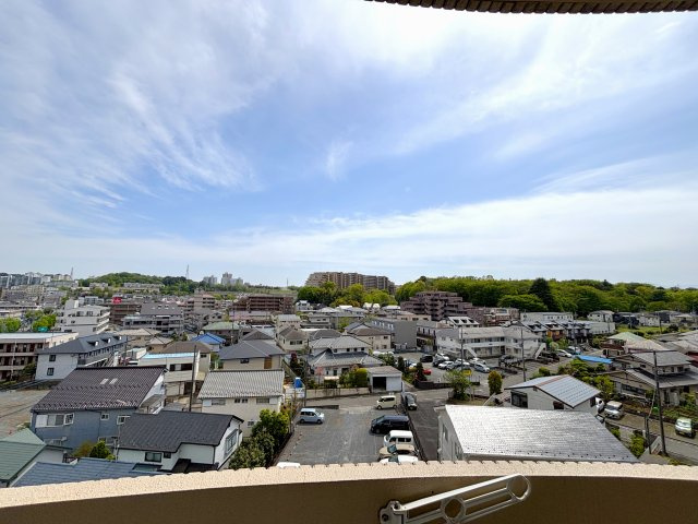 7階南向きで陽当たり、通風良好です◎