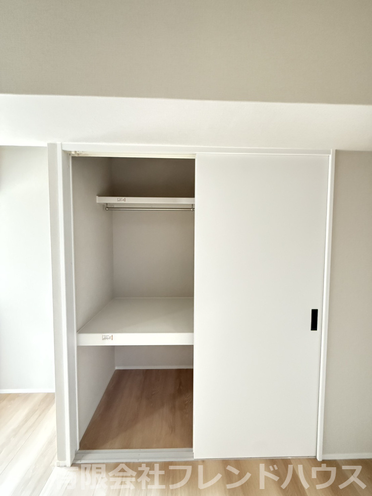 6.1帖の部屋