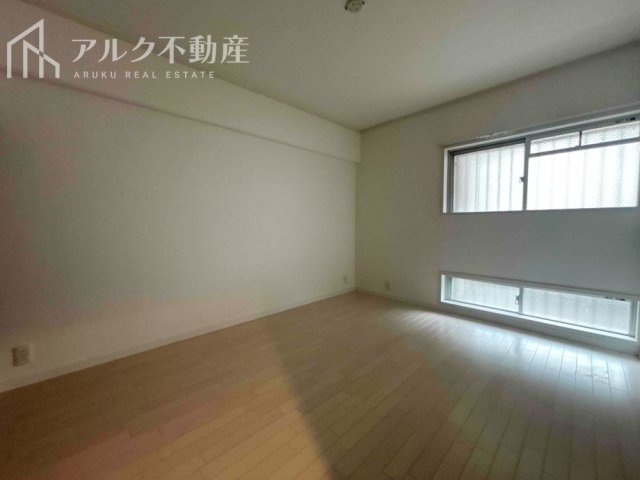 洋室約6.3帖