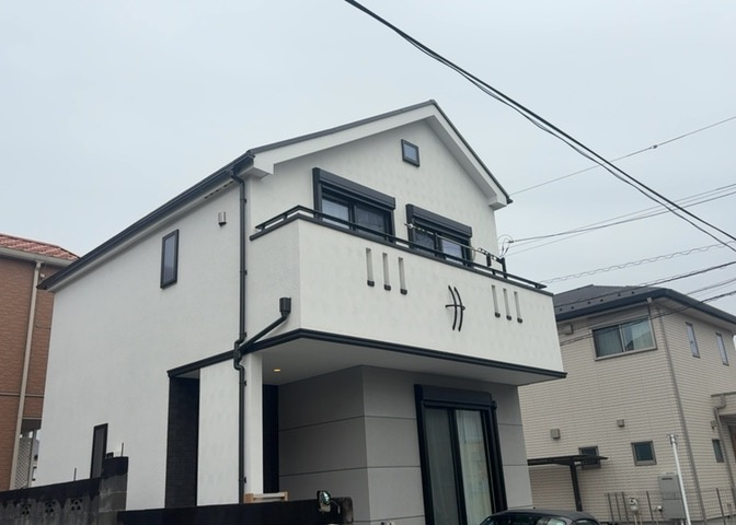 両面バルコニーは、バルコニーそのものの機能というよりかは設置の仕方による名称です。複数のバルコニーを東西や南東などの相対する場所に設置することで、通風や採光が確保しやすくなるというメリットがあります。