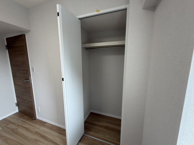 各居室に収納がついており、家族で使い分けしやすくなっています。　