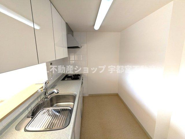 吊戸棚の位置が低くて使いやすいキッチン
