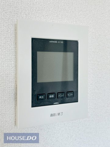 【TVインターホン】録画機能付きで、防犯上はもちろん、お届け物などの把握にも便利。