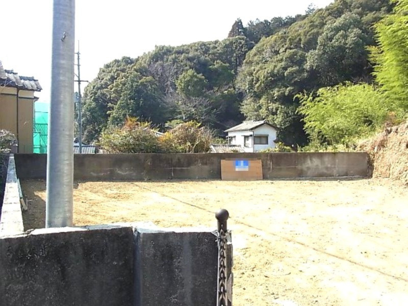 南東側から撮影　風通し良好です