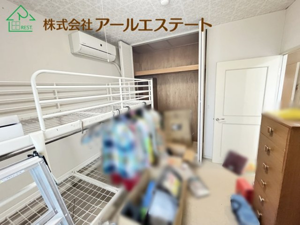 【日の出ハイツ JR「東姫路駅」徒歩4分の洋室】