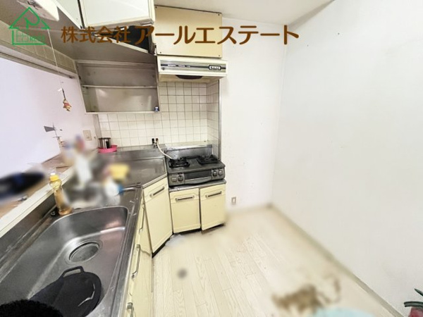 【日の出ハイツ JR「東姫路駅」徒歩4分のキッチン】