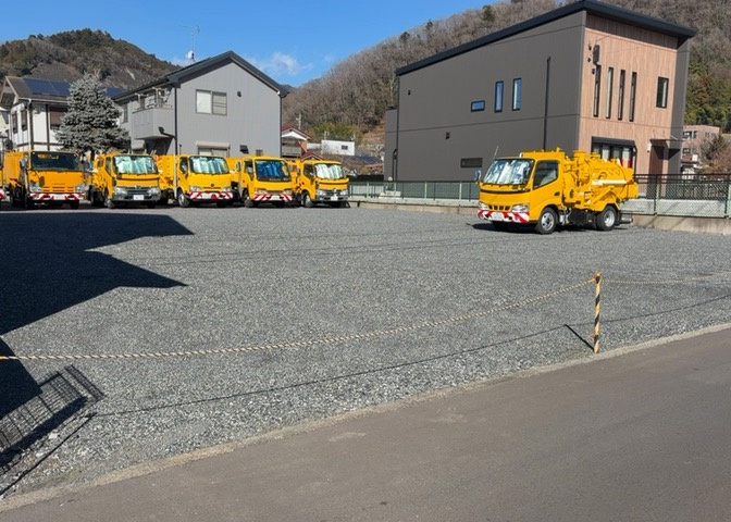 土地の形が極端に長細かったり、狭小地、あるいは道路との高低差がある傾斜地だった場合、後々売ろうとしても買い手がつかない場合もあります。後々、売却することになった時に価値の下がらない土地を選びましょう。