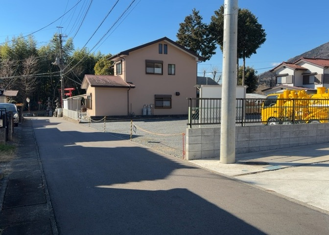 物件の詳細については、現地を見てわかること以外に、役所や法務局などで調べないとわからないことがあります。そのため、現地に行く場合は、もしこの物件を買ったらどのような生活ができるかをイメージしましょう。