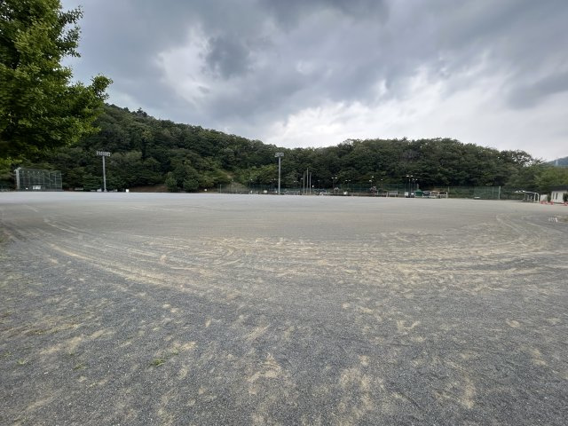 名倉グラウンドまで約1830メートル。