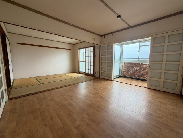 2018年　クロス・床クッションフロア張替履歴あり