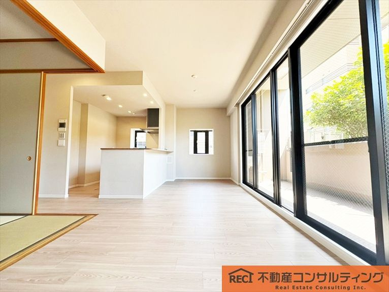 南東角部屋で陽当たり・通風良好！