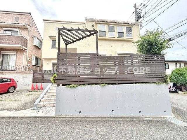 木造2階建、長期優良住宅などはスタッフまでお問い合わせください。