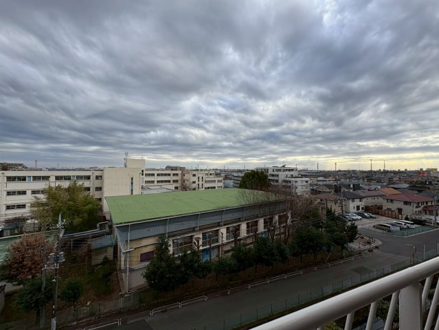 いつでもご内覧可能です！　ご見学の際は弊社までお気軽にご連絡ください！　越谷ファミリータウンD棟