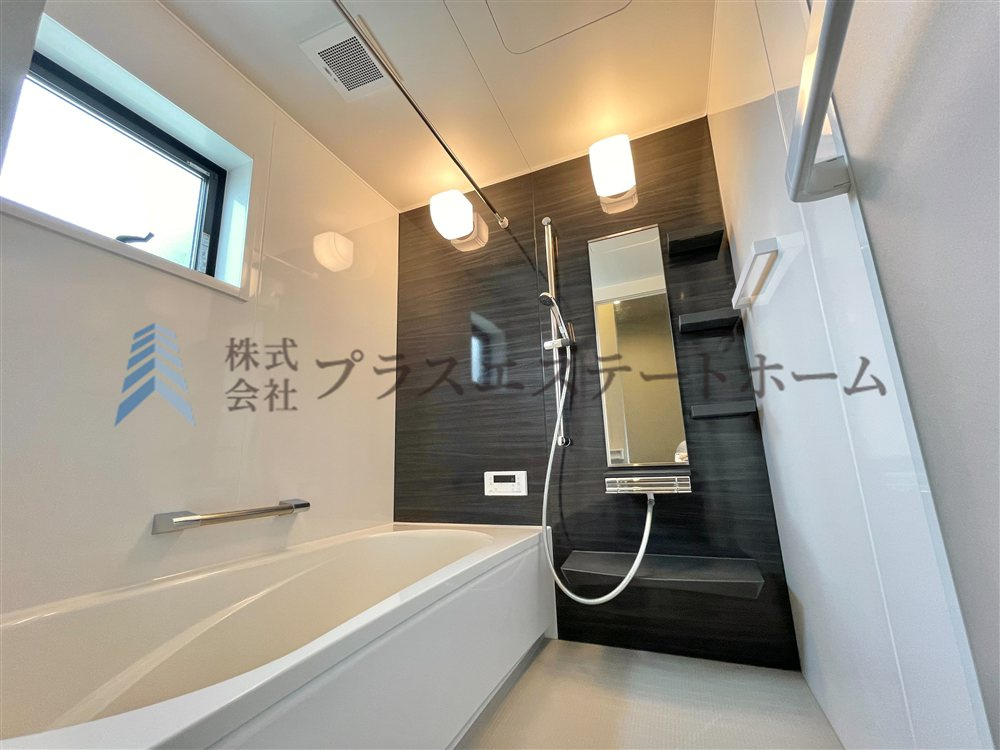 浴室乾燥機付きユニットバスで雨の日のお洗濯にも大活躍♪　