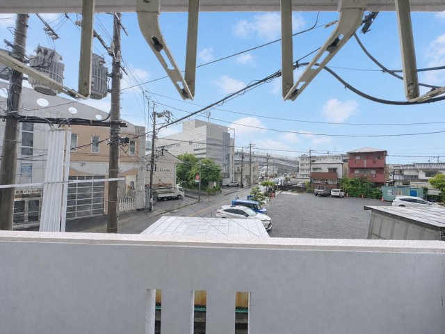 お洗濯にも便利なバルコニー付き