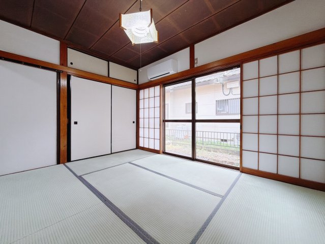 ■和室｜畳にはリラックス効果があるといわれています。フローリングでは感じることのできない圧倒的な寛ぎやすさを実感してください♪