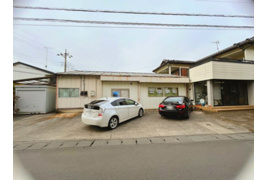 小山市羽川、事務所、作業所付き中古住宅の外観