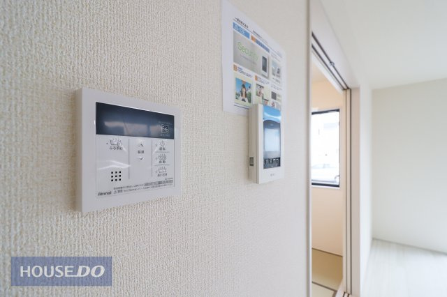 【温水設備】現地完成写真。給湯スイッチ付きで温度調整もラクラクです。