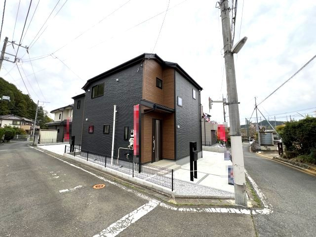 角地につき開放感があります