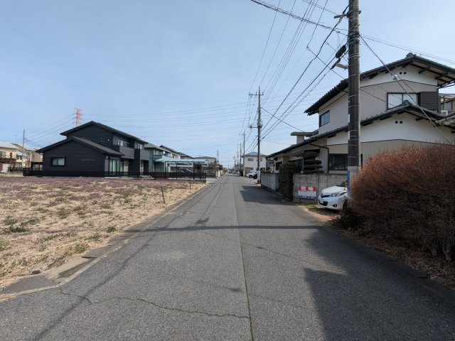 前面道路幅6ｍとゆとりがあります。
