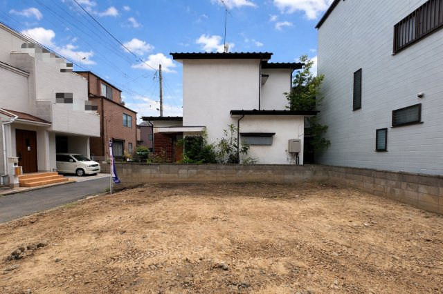 閑静な住宅地・敷地約22坪・希望の間取りが叶いやすい整形地です！自由設計で夢のマイホームはいかがでしょうか！当社無料の間取り作成も承ります！ジョイフーズまで徒歩約10分(750ｍ)！